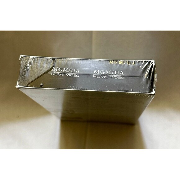 NEW & SEALED Rain Man - VHS - Tom Cruise - Dustin Hoffman - Best Picture 1988 - Picture 3 of 4